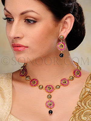 Palin Red jade and black onyx Necklace Set