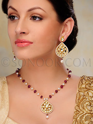 Tisya Pearl and jade beads Pachi kundan Pendant Set