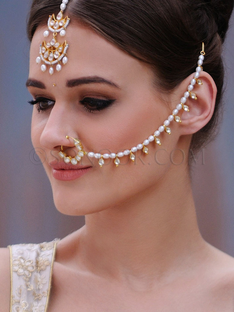 Ekroop Kundan & Pearl Set of Nath & Maang tika