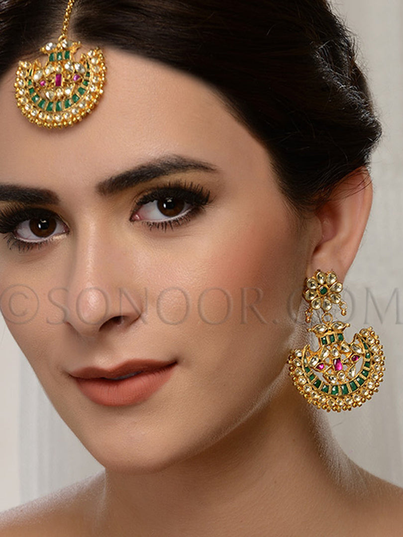 Kundan Red Green Jade Maang Tika With Earrings