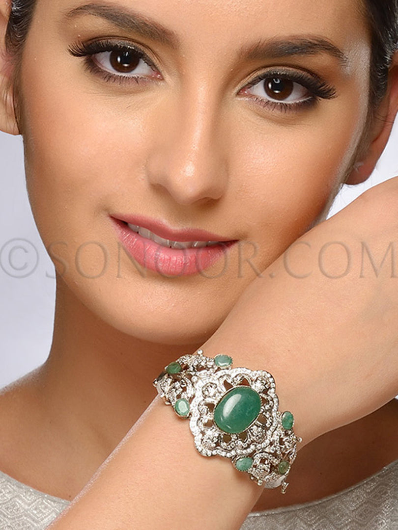 Victorian Cubic Zirconia Green Stone Single Kada