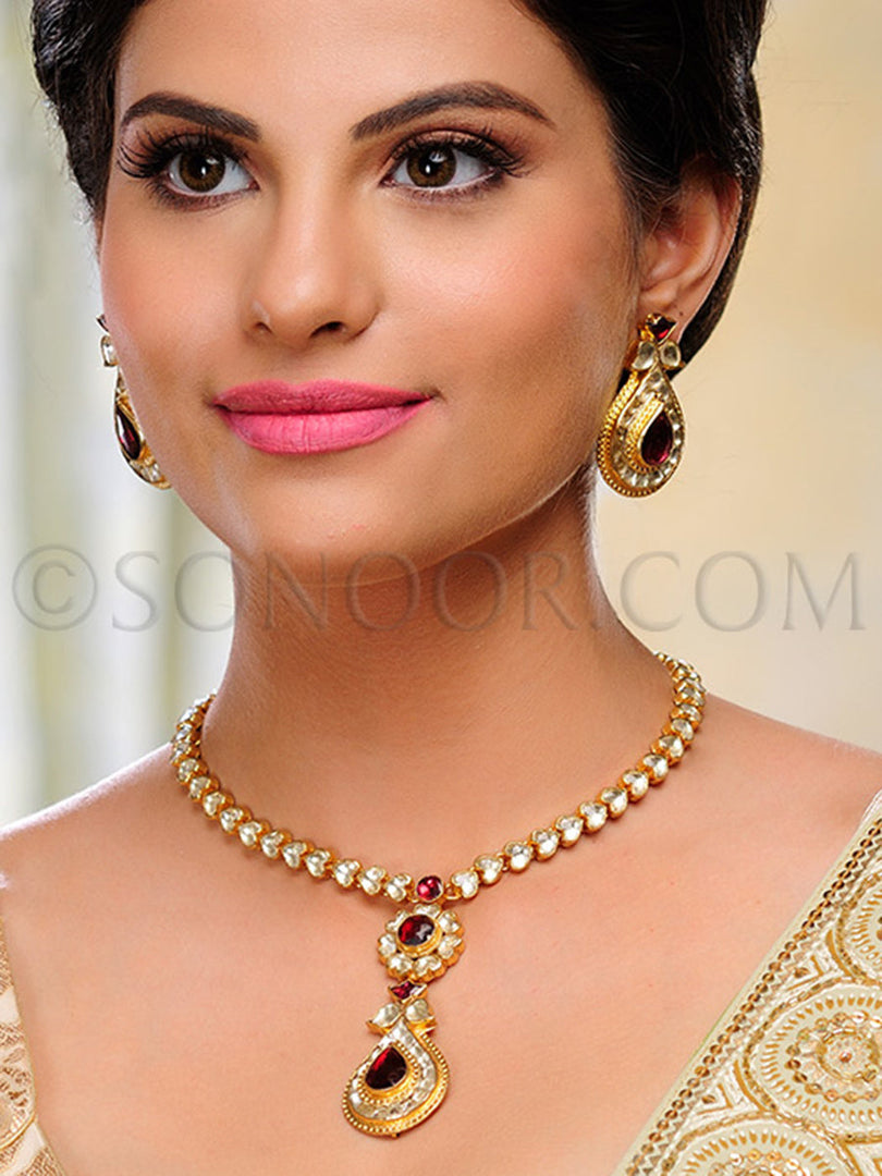 Nidi Antique Gold Plated Kundan Necklace Set