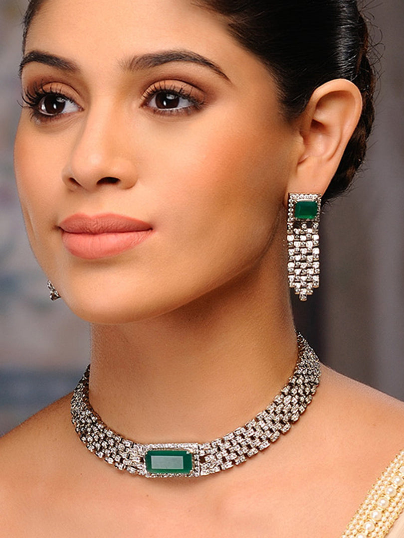 Nishi Victorian Green Stone Choker Set