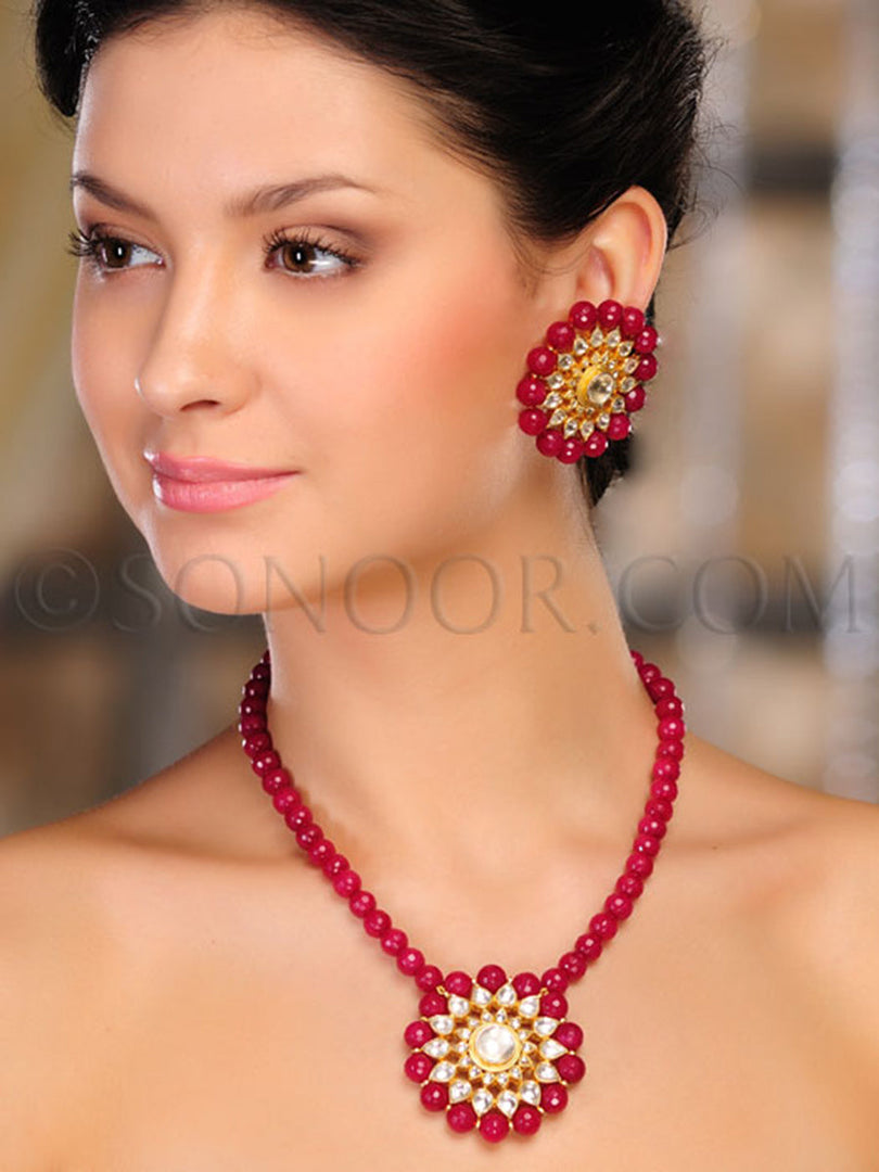 Niksh Kundan Jade Beads String Pendant Set