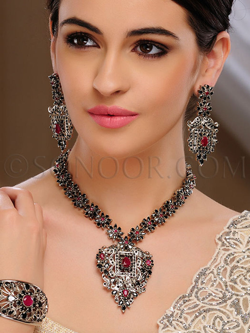 Bijul Antique Black & Red Stone Pendant Set