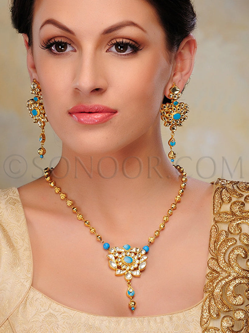 Parnvi Gold Chain Blue Stone Pendant Set
