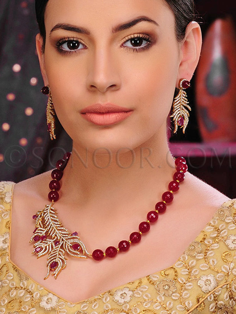 Ahana Red Jade Agate Bead String Pendant Set