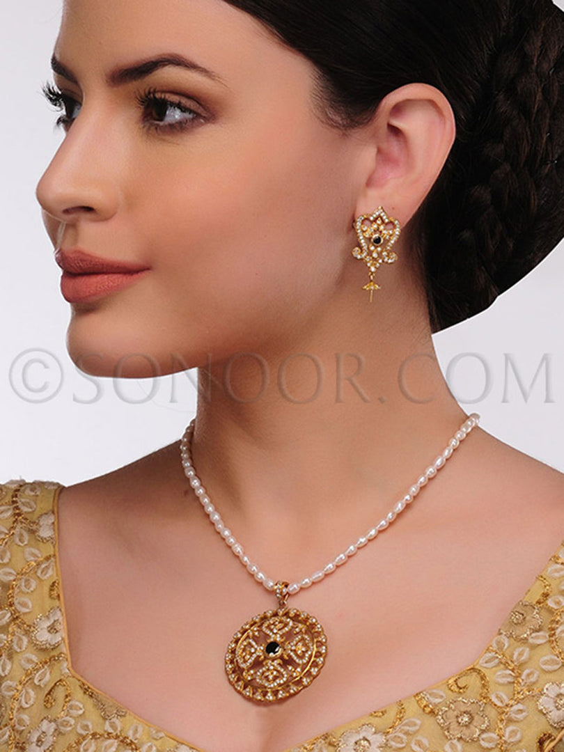 Vanum Oxidised Gold Plated Pearl String Pendant Set