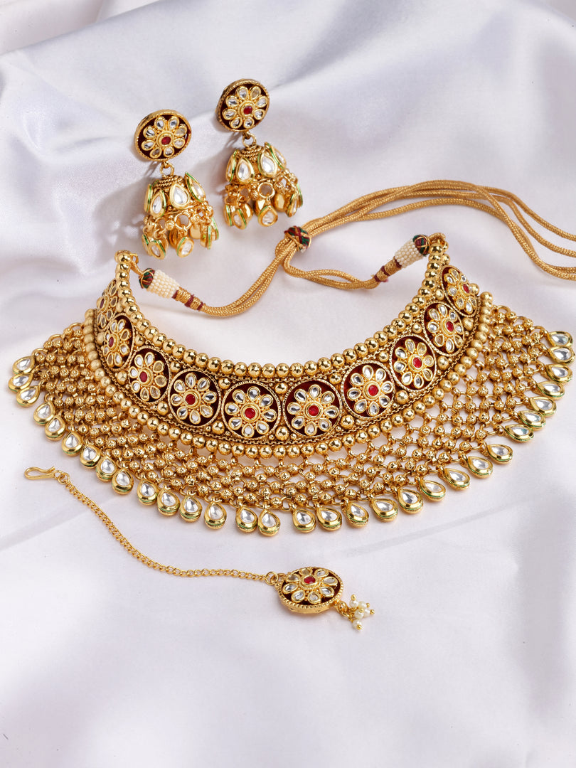 Vaidure Antique Gold Finish Necklace Set