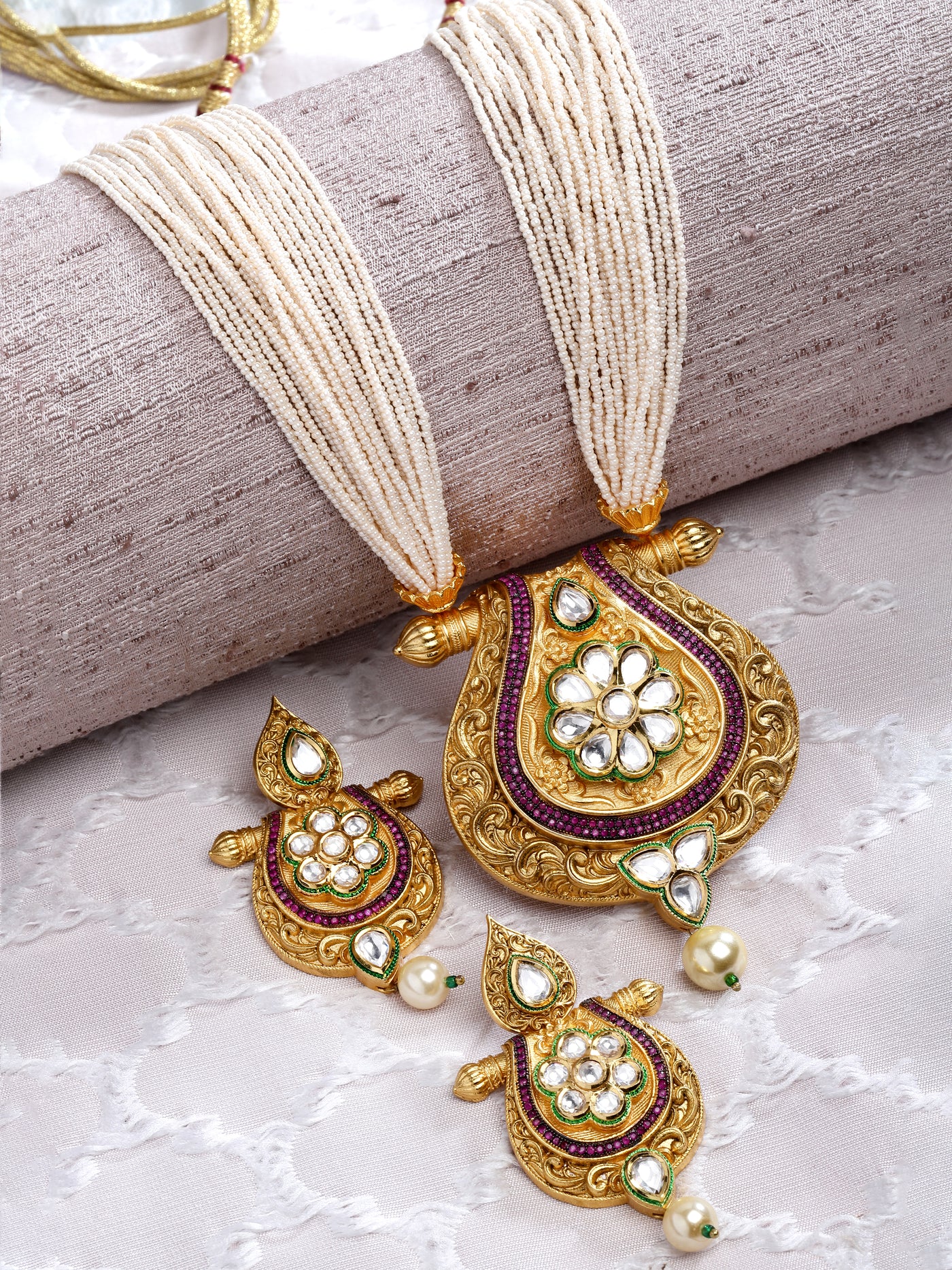 Guli Gold Plated Kundan Hand Crafted Pendant Set