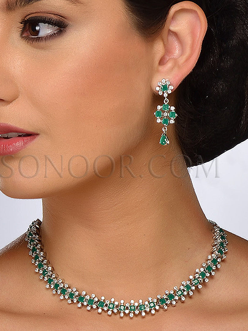Aamira Victorian Green Stone Small Necklace Set