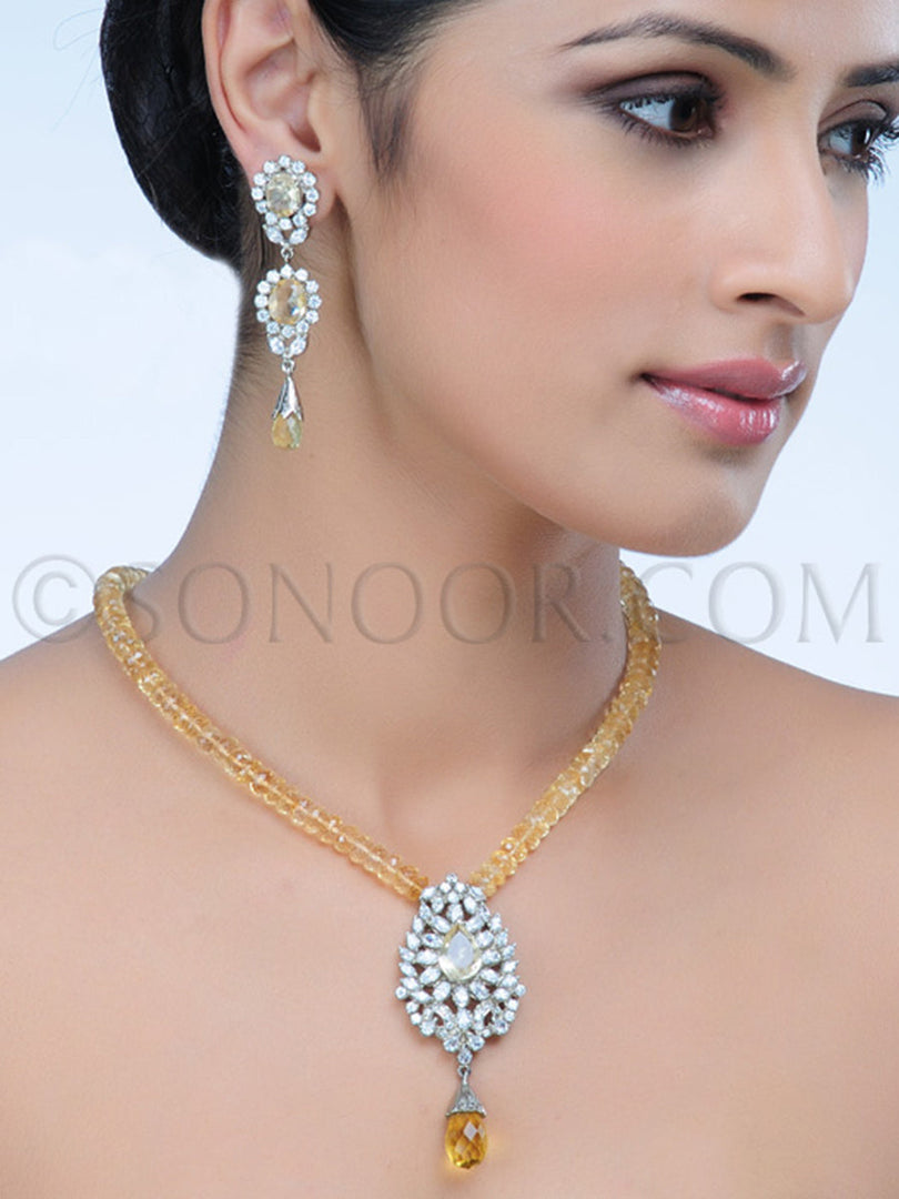 Nishika Victorian Citrine Pendant Set