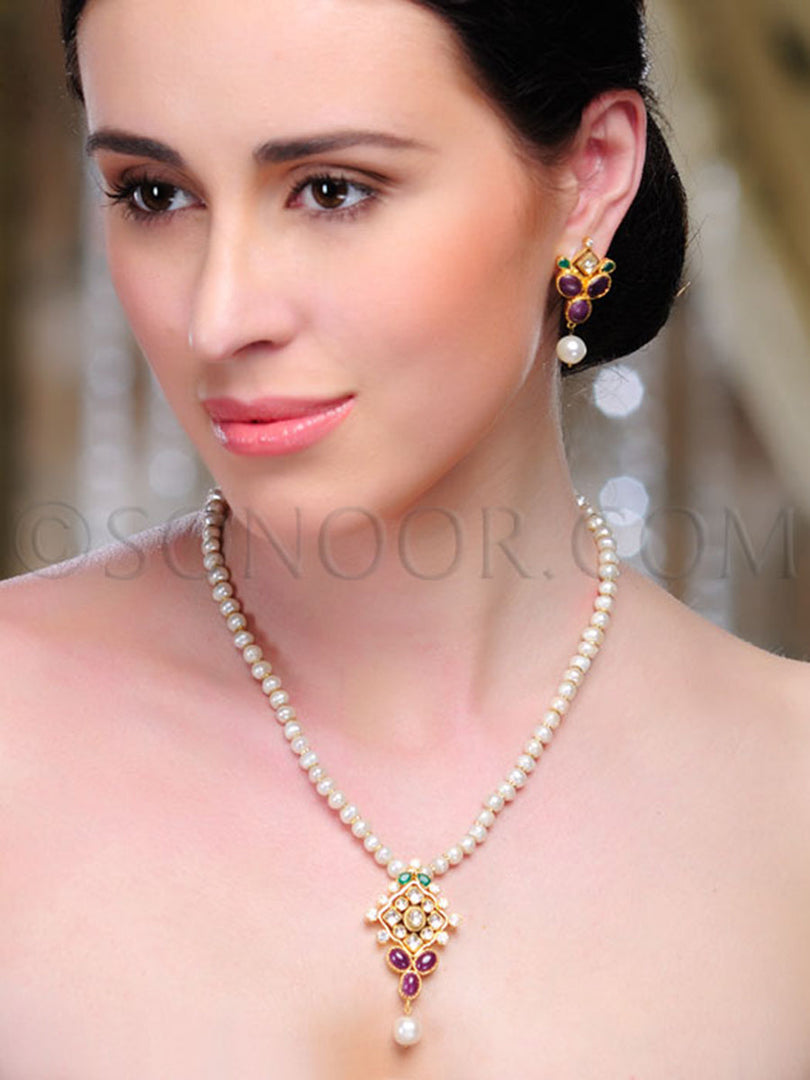 Himani Kundan Pearl String Pendant Set